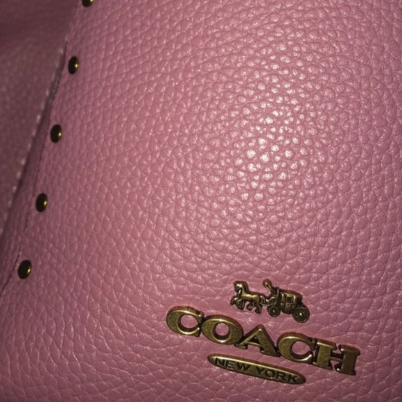 Coach pink leather pack pack - Picture 3 of 4